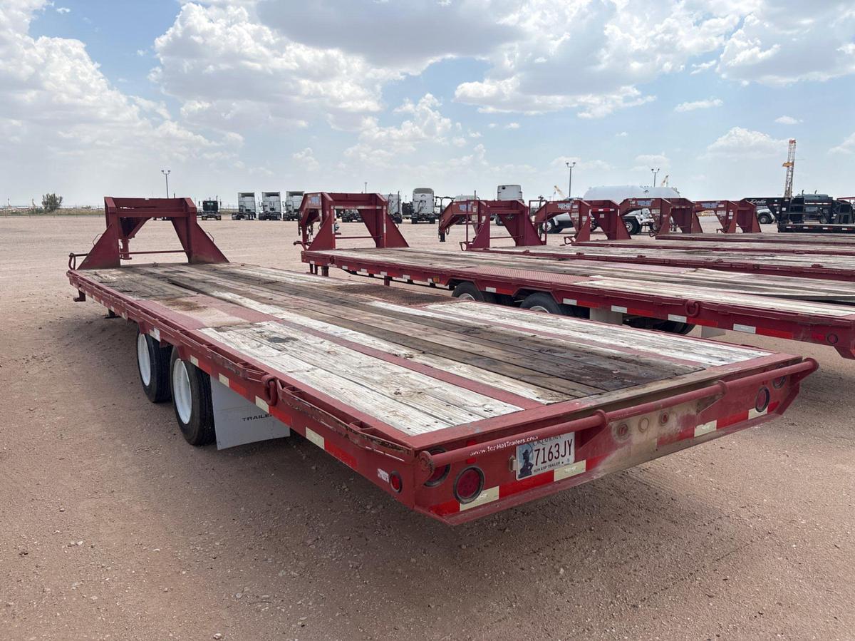 Used 2013 TOP HAT TRAILERS 30’ X 102” T/A GOOSENECK TRAILER