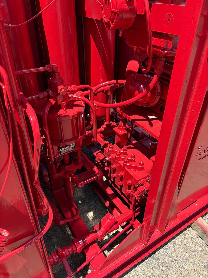 Used Texas west 5-station closing unit, skidded