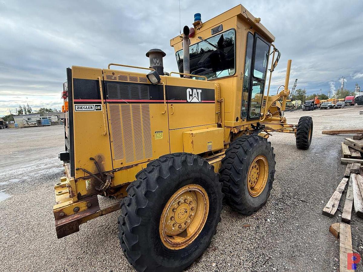 Used 1995 CATERPILLAR 160H MOTOR GRADER