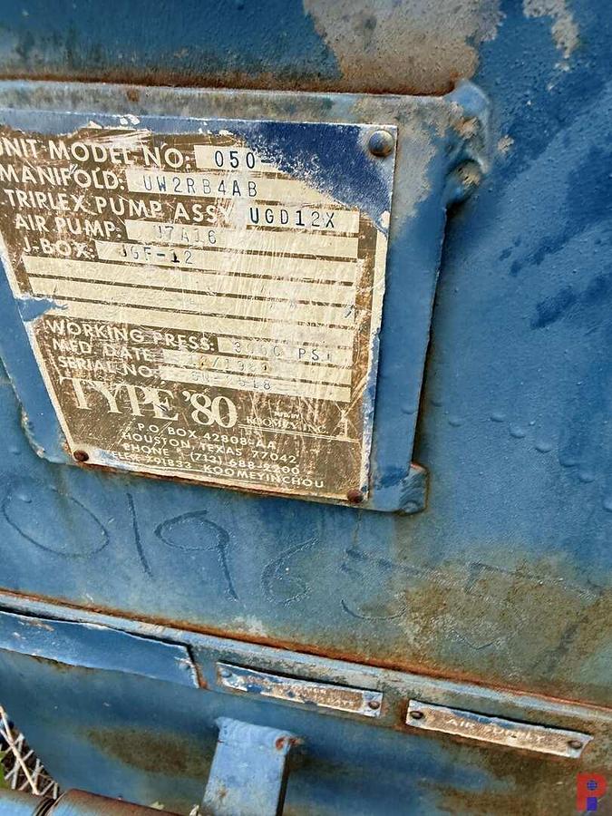 Used KOOMEY TYPE ‘80 8-BOTTLE 5-STATION SKIDDED ACCUMULATOR CLOSING UNIT