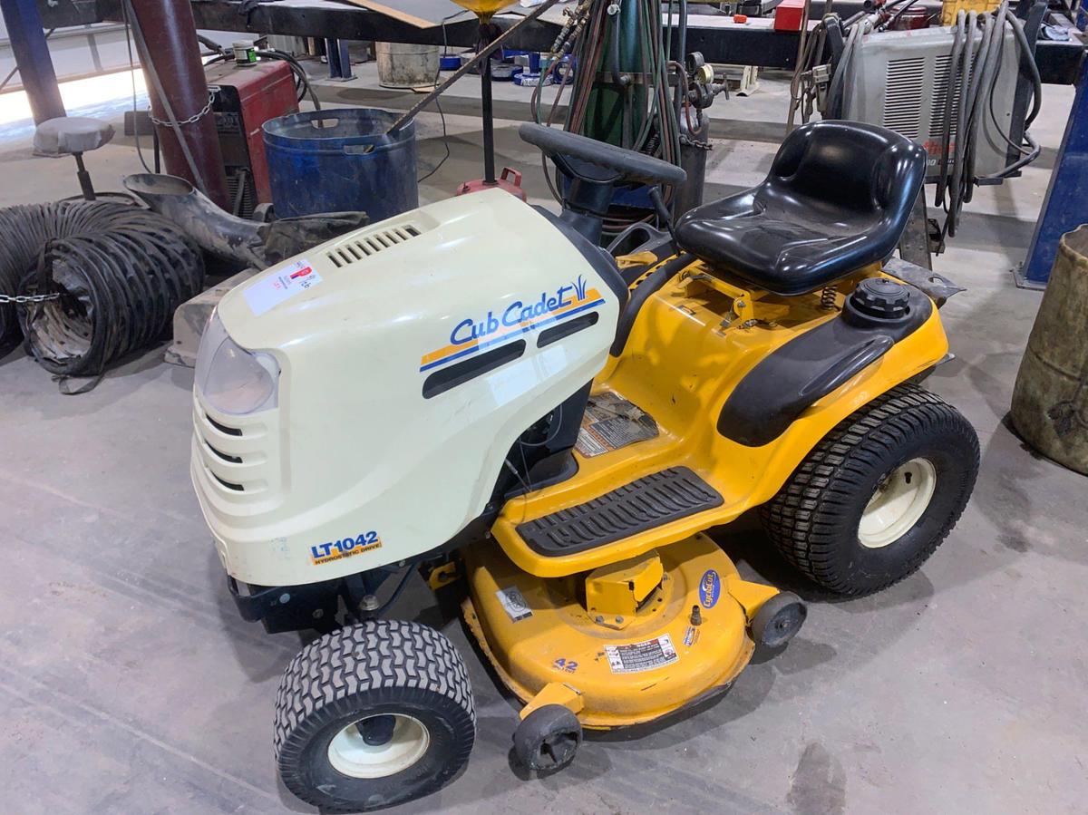Used Cub Cadet LT1042 Lawn Mower