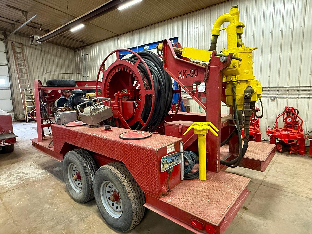 Used 2012 VENTURETECH XK-90 POWER SWIVEL MTD ON GOOSENECK T/A TRAILER