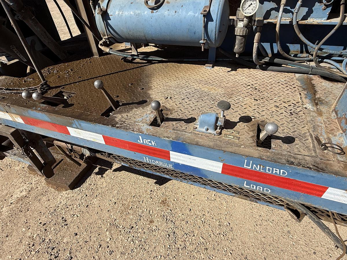 Used 2006 AIR FOAM UNIT P/B (3) CATERPILLAR ENGINES MTD ON PRECISION PUMP & COMPRESSOR T/A DROP DECK TRAILER