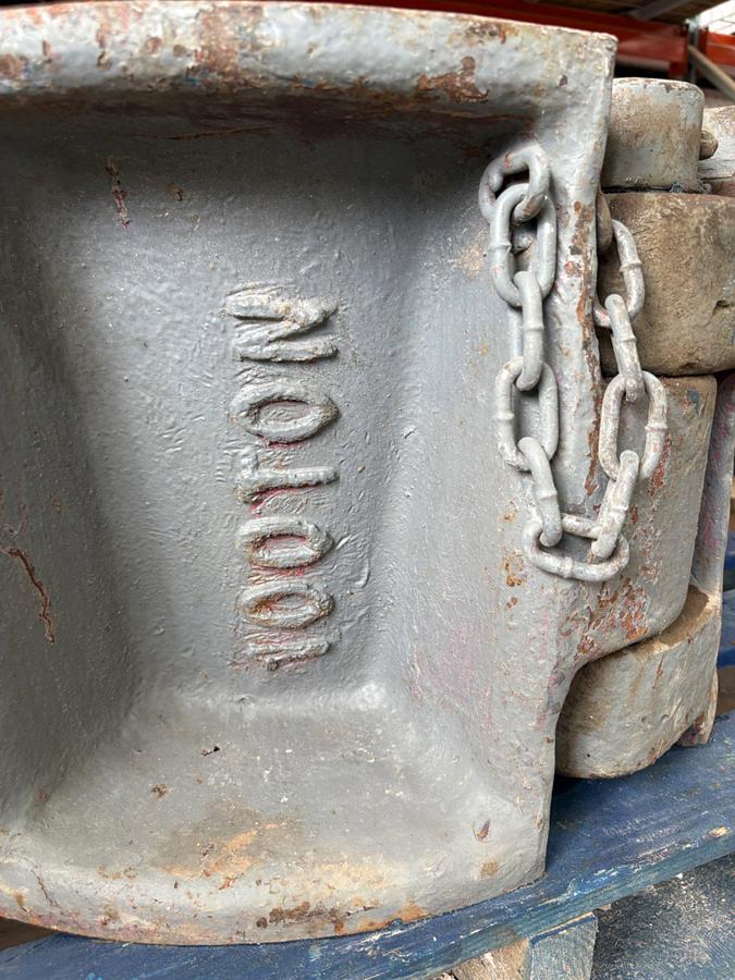 Used 8-518API 100-ton manual slip bowl