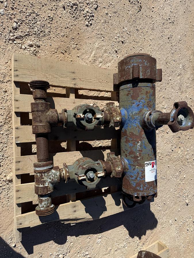 Used (1) MULTI-SIZE SINGLE PLUG CEMENT HEAD