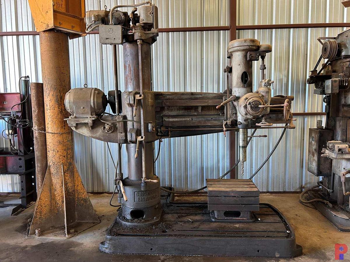 Used CINCINNATI BICKFORD RADIAL ARM DRILLING MACHINE