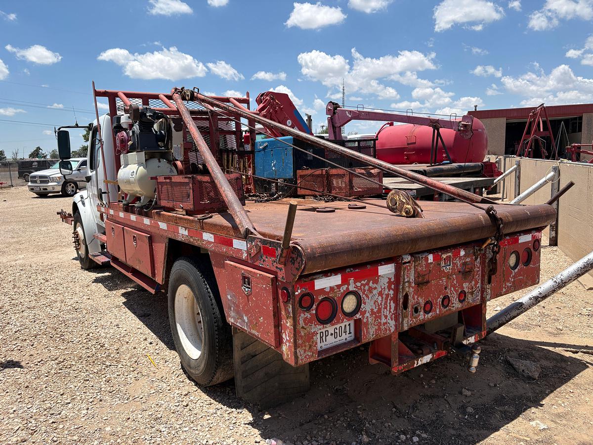 Used 2007 FREIGHTLINER M2 106 S/A DAYCAB GIN POLE TRUCK