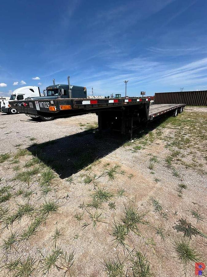 Used 2004 TRANSCRAFT DTL-3000 T/A STEP DECK TRAILER