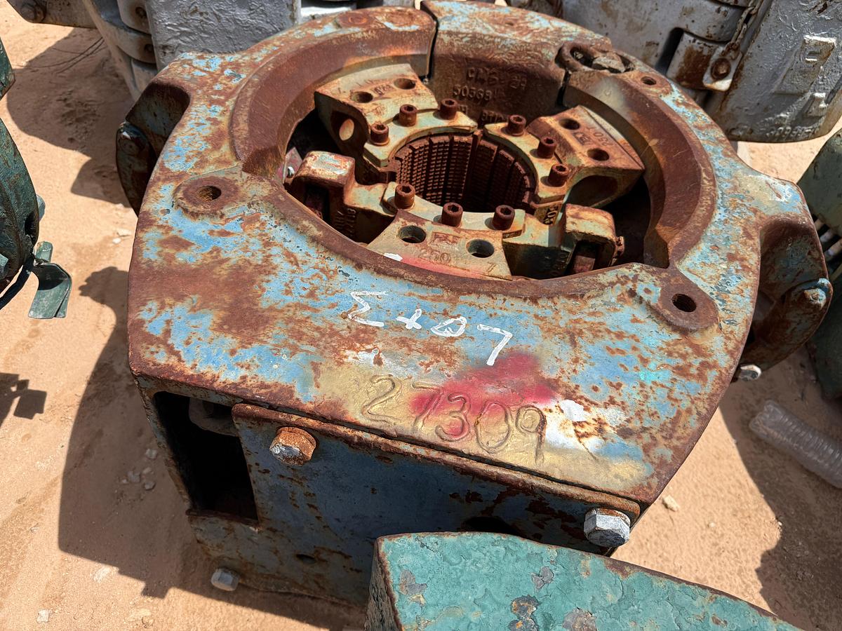 Used LOT W/ (1) BJ & (1) TEXAS INT. 250-TON & (2) BJ 175-TON SLIP TYPE SPIDER CASING ELEVATORS