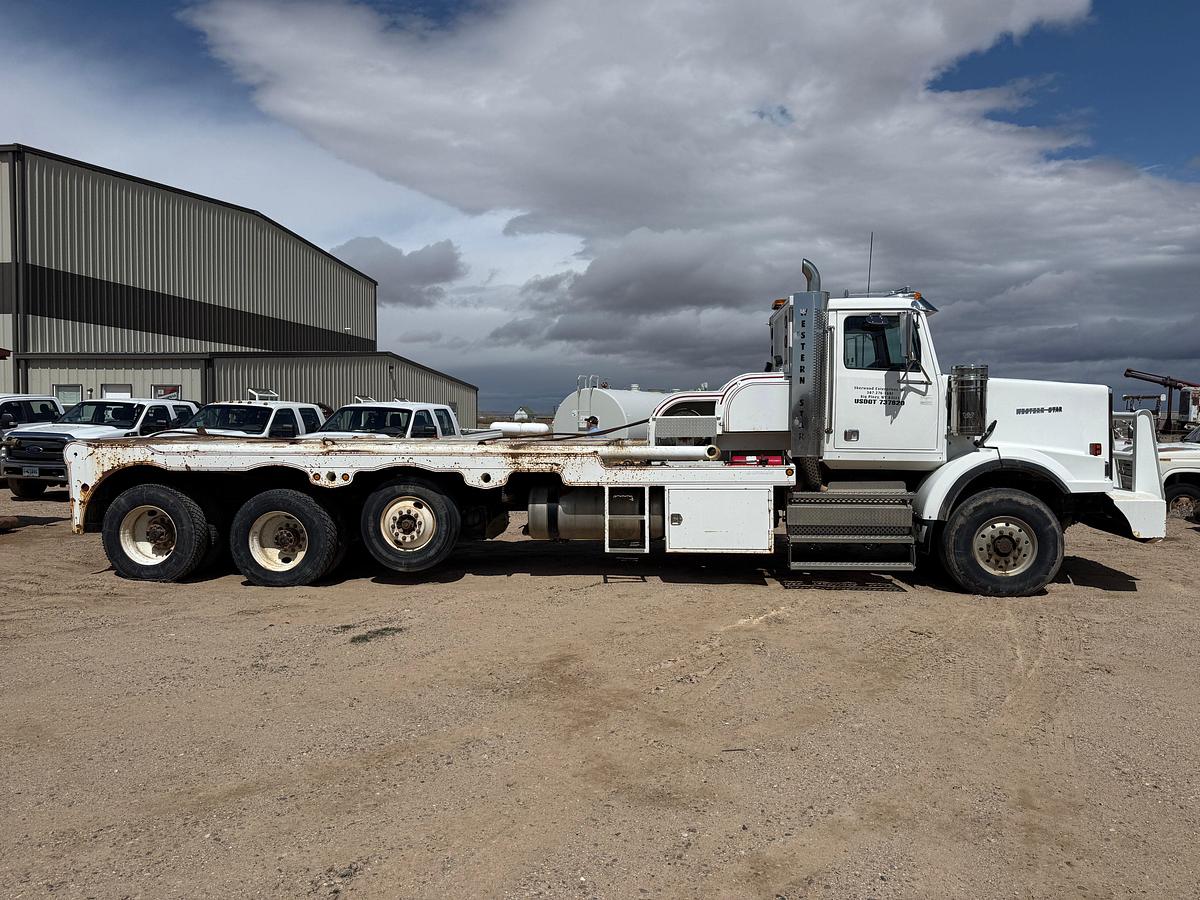 Used 2009 WESTERN STAR 4900 SB BED / POLE WINCH TRUCK (26,000 Miles!!)