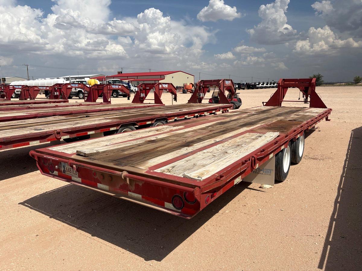 Used 2014 TOP HAT TRAILERS 30’ X 102” T/A GOOSENECK TRAILER