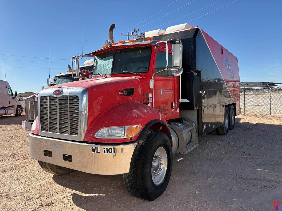 Used 2012 PETERBILT 348 T/A DAYCAB WIRELINE TRUCK