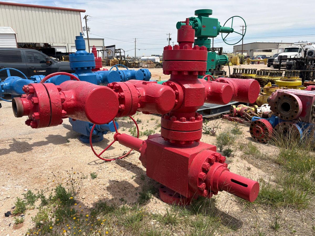 Used 7-1/16” 10k frac tree