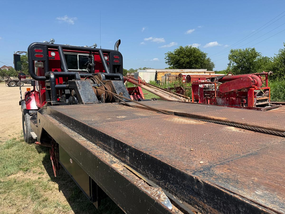 Used 2007 INTERNATIONAL PAYSTAR 5600I T/A 50-TON WINCH BED TRUCK