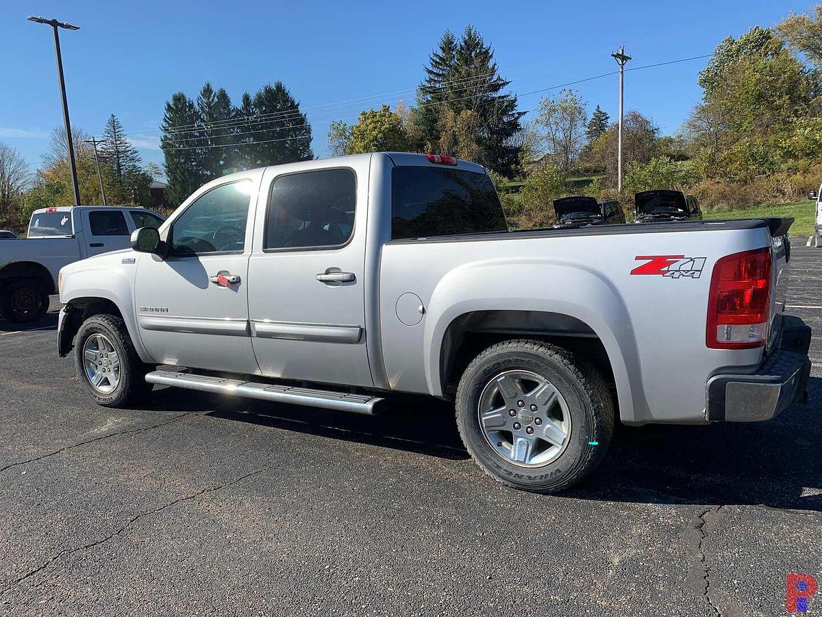 Used 2013 GMC SIERRA 1500 SLE 4X4 CREW CAB PICKUP