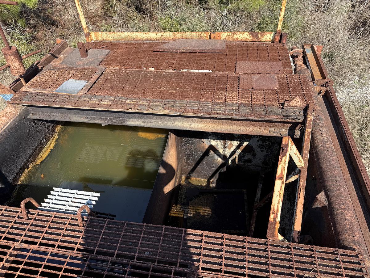 Used 40'L X 7.6'W X 5'H MUD TANK W/ 6X5 CENTRIFUGAL PUMP P/B 50-HP ELECTRIC MOTOR