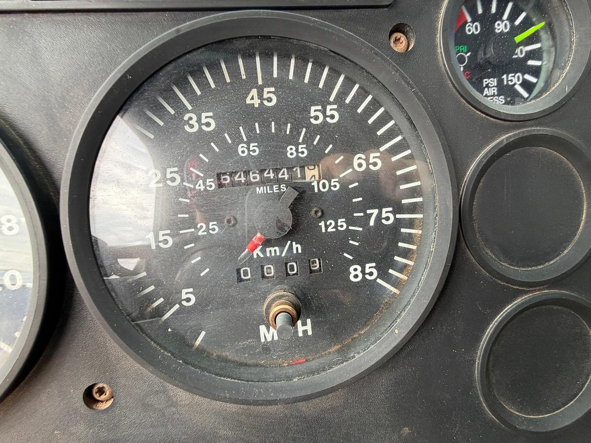 Used 1992 Mack CH613 DAYCAB Haul Truck