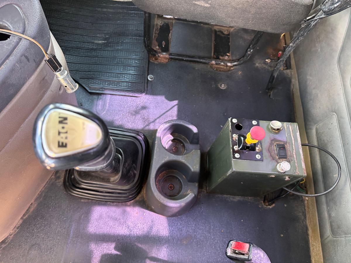 Used 2009 FREIGHTLINER CASCADIA T/A DAYCAB WINCH TRUCK