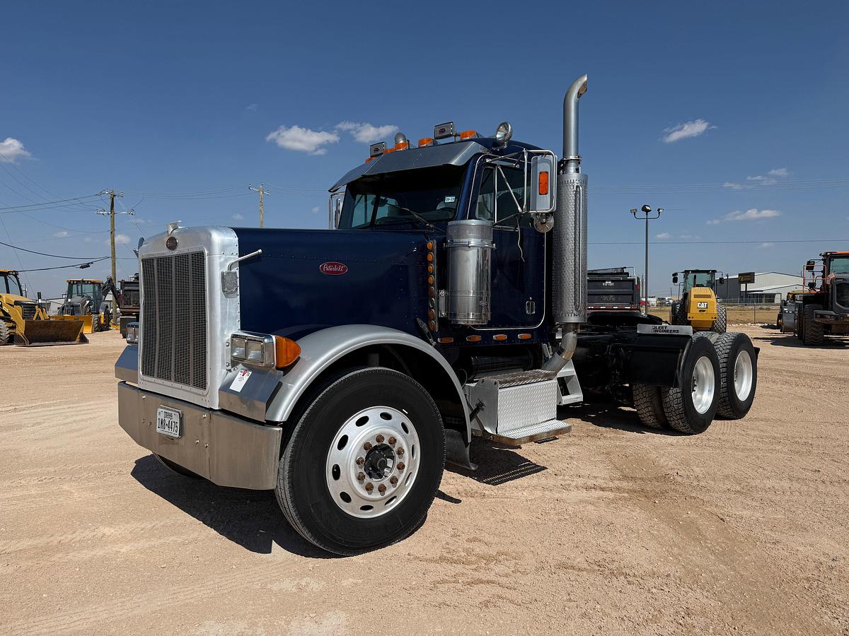 Used 2004 PETERBILT 379 T/A DAYCAB HAUL TRUCK