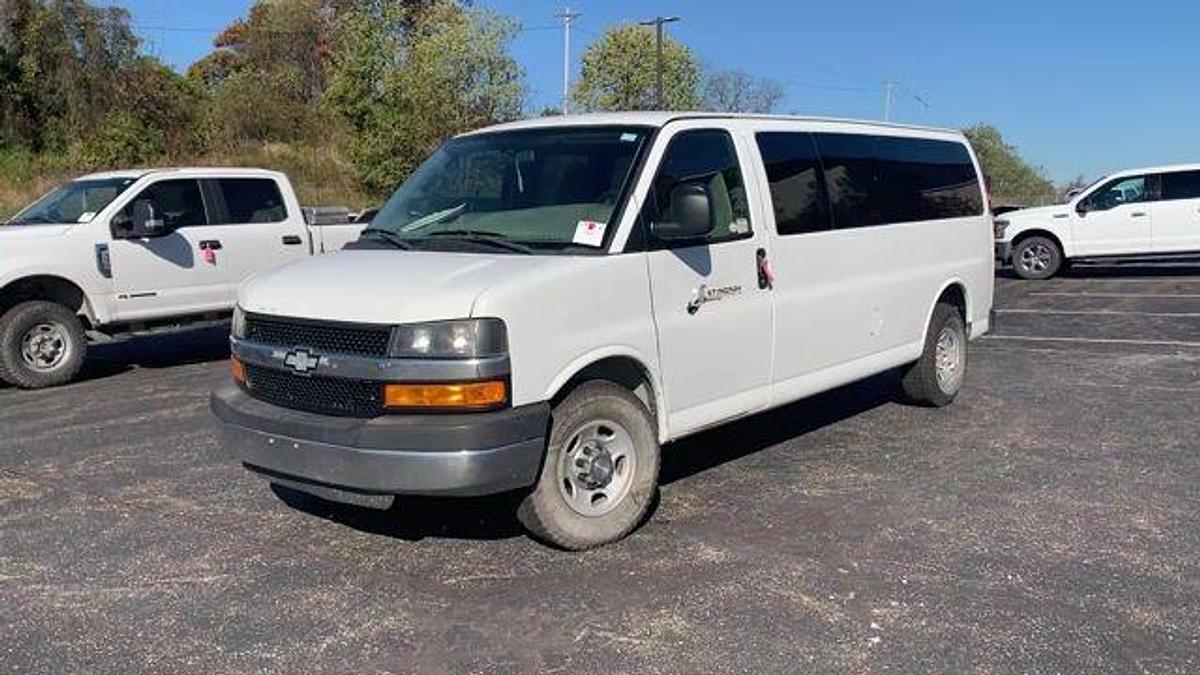 Used 2016 CHEVROLET EXPRESS 11 PASSENGER VAN