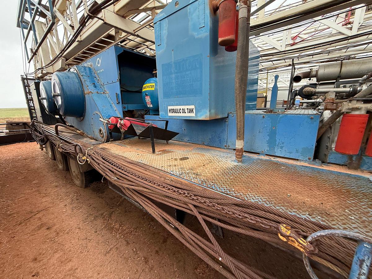Used 2006 CROWN CE500 DD 104'-240K 5-AXLE WELL SERVICE WORKOVER RIG