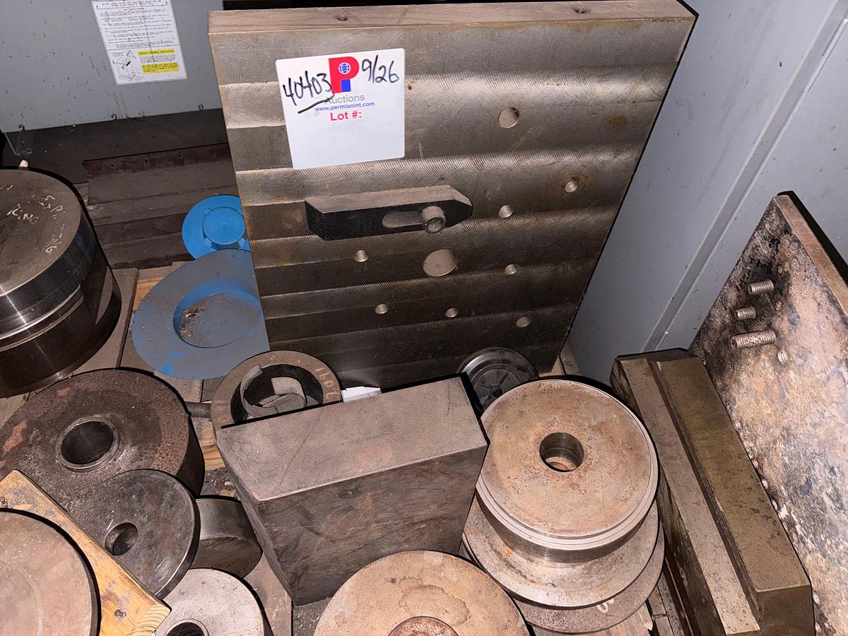 Used PALLET & FLOOR AREA OF MILLING MACHINE FIXTURES