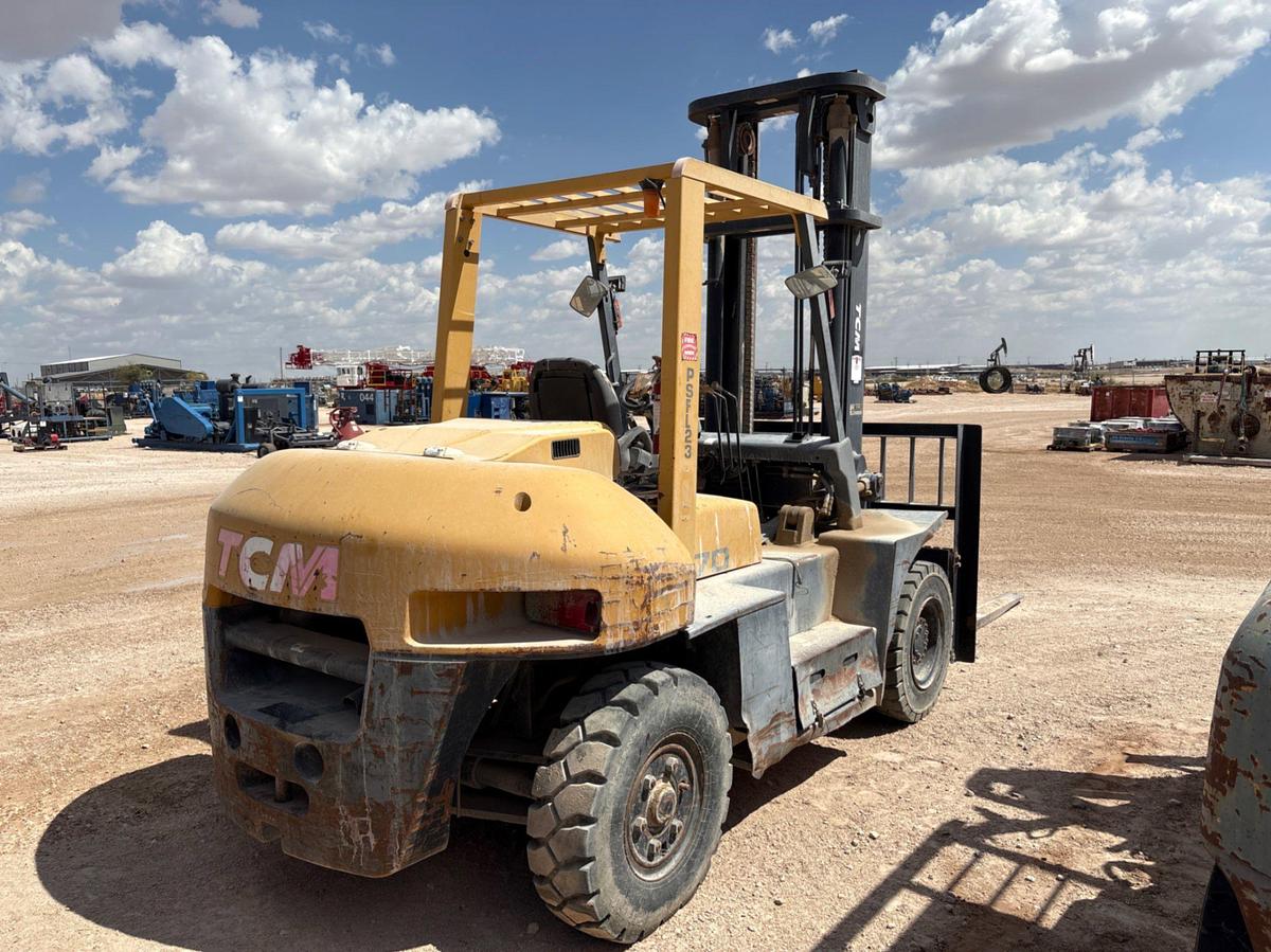 Used TCM FD70-2 14,900lbs forklift