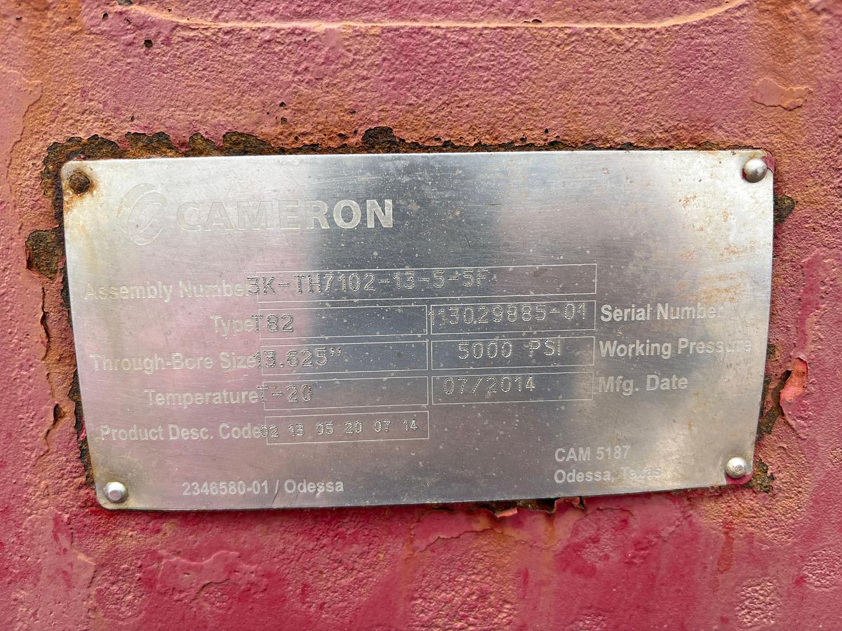 Used Cameron T82 13-5/8” 5K double hydraulic BOP