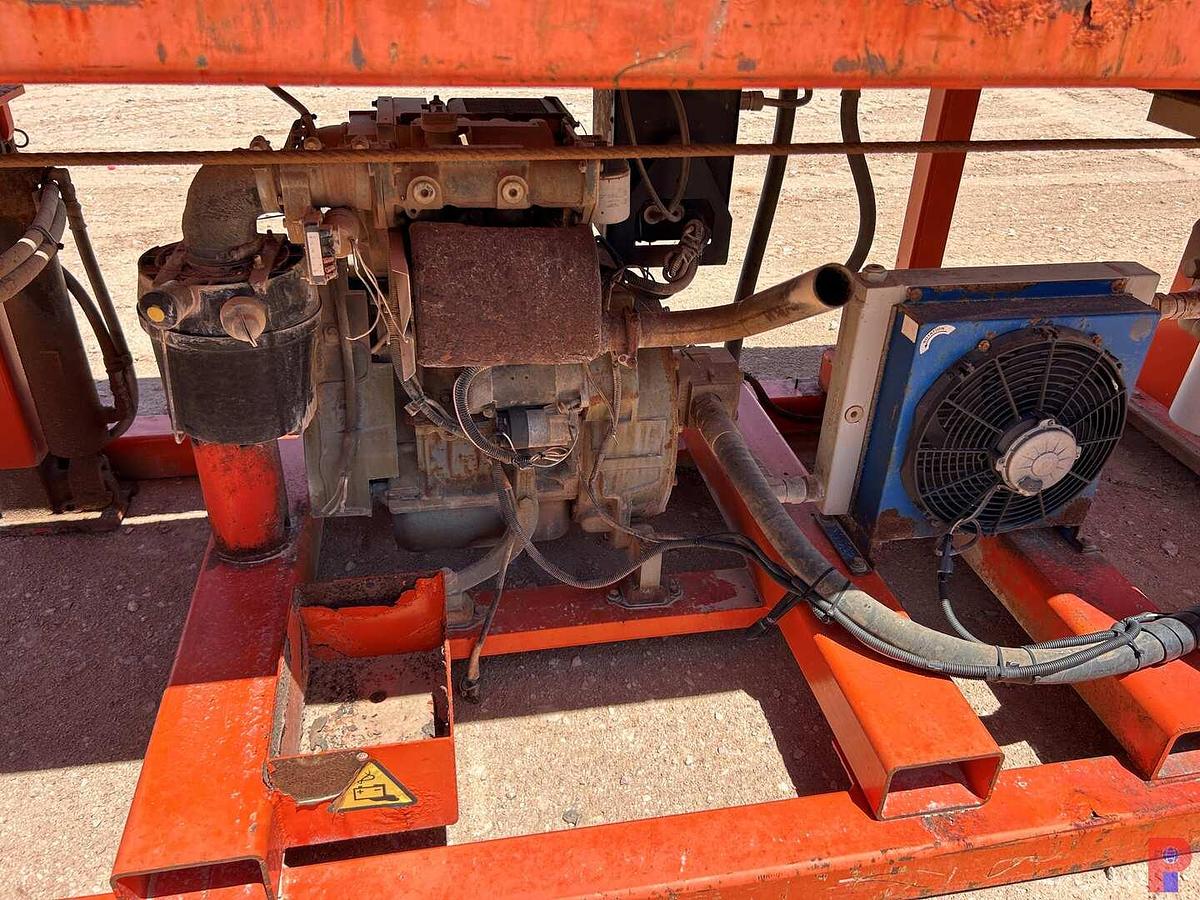 Used 40’ X 4’ X 3.7’ HYDRAULIC CATWALK