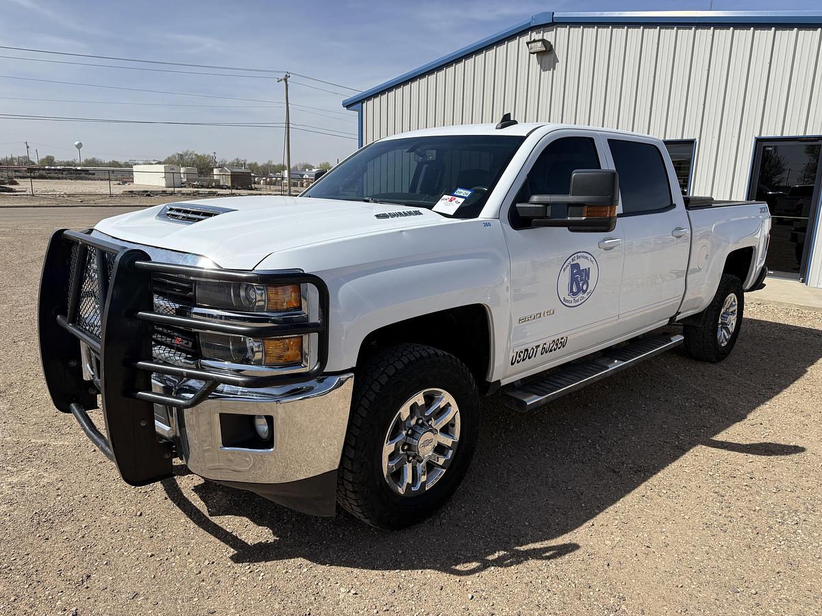 Used 2017 CHEVROLET  SILVERADO 2500HD Z71 4WD CREW CAB PICKUP TRUCK