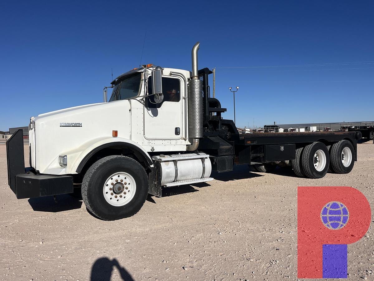 Used 2007 KENWORTH  T/A DAYCAB SLICKBACK WINCH TRUCK
