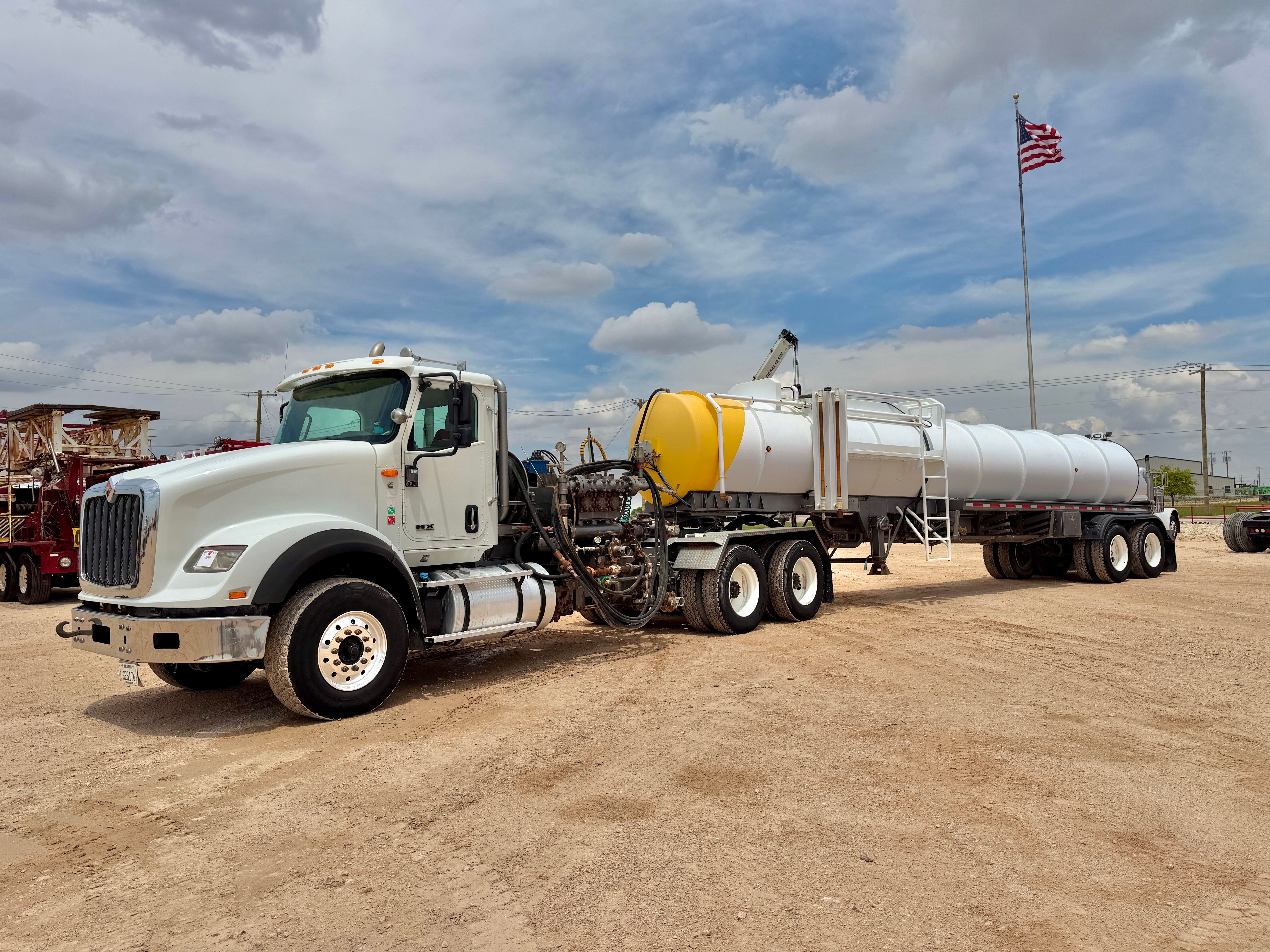 Used 2019 INTERNATIONAL ENERFAB 10k KILL TRUCK W/ 130BBL KILL TRAILER