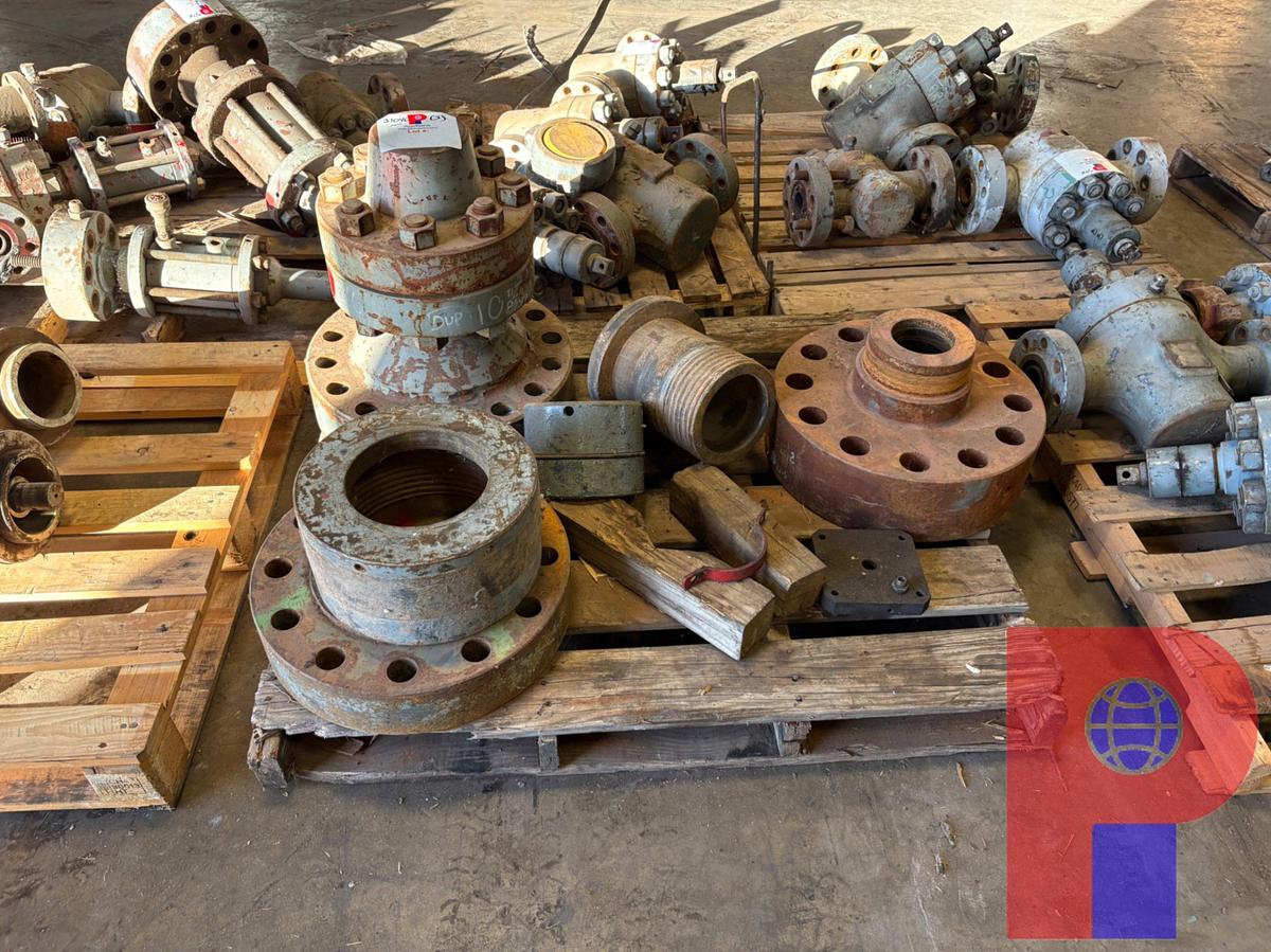 Used (3 PALLETS) VALVE STEM COMPONENTS & ASSORTED BLIND FLANGES
