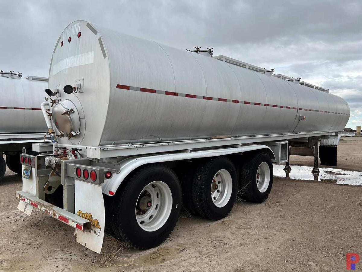 Used 2015 TREMCAR TRI-AXLE 180BBL ALUM. VACUUM TRAILER