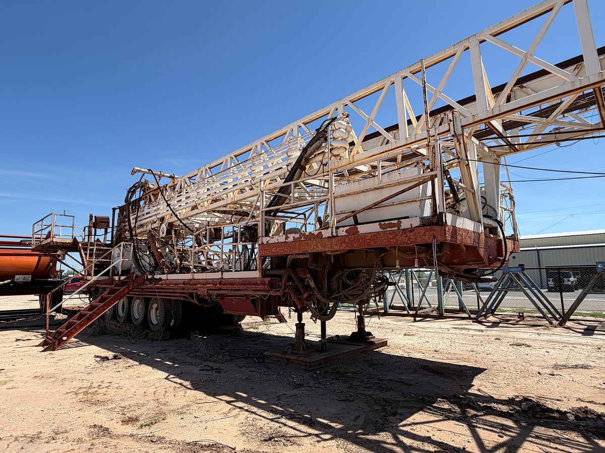 Used Walker Neer Apache 500 HP Trailer Mtd. Drilling Rig