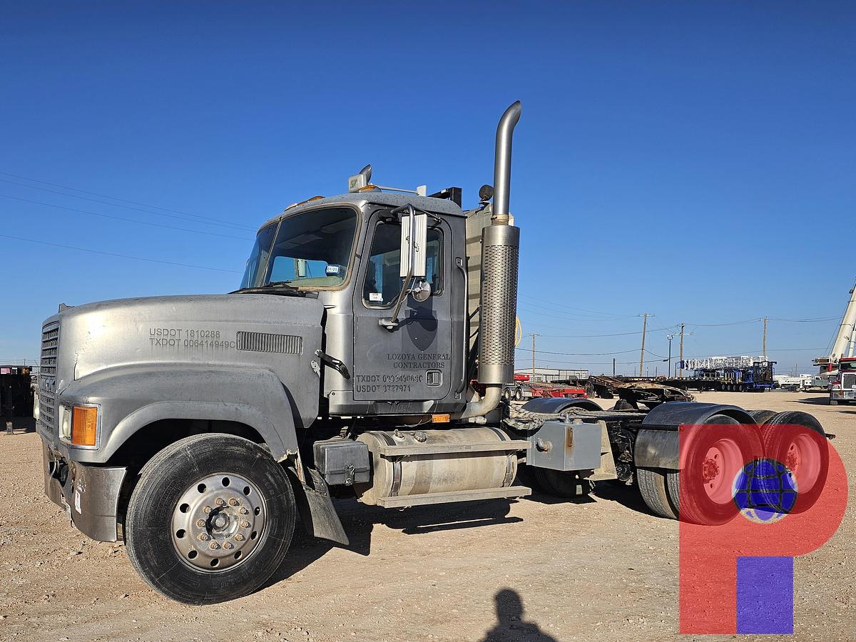 Used 2006 MACK CHN613 T/A DAYCAB HAUL TRUCK