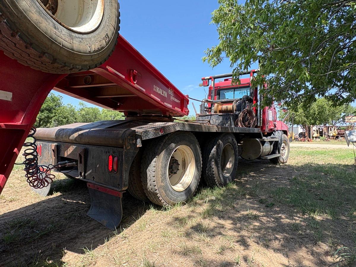Used 2000 MACK CH613 T/A DAYCAB WINCH TRUCK