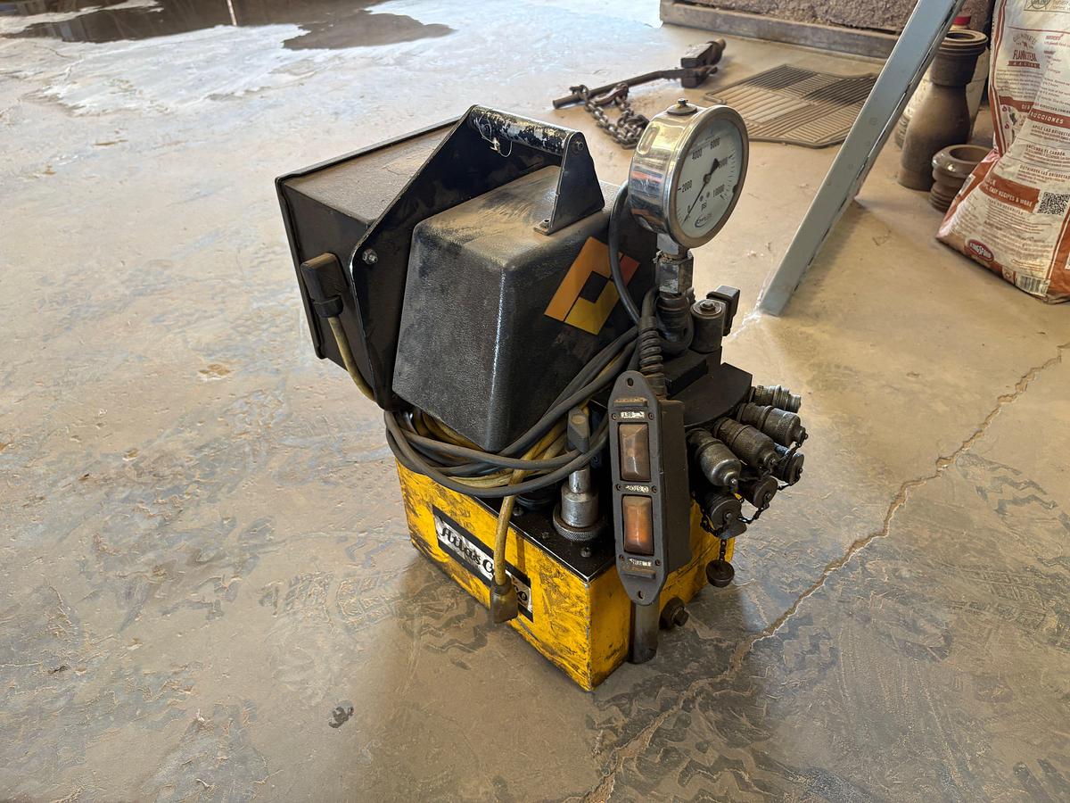 Used Atlas copco 10K portable hydraulic power pack