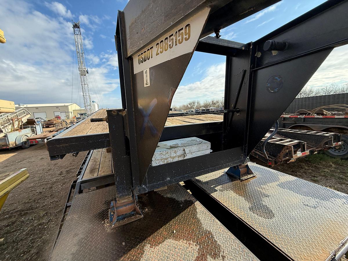 Used 1997 THIBS 32’ X 96” DUAL T/A GOOSENECK TRAILER