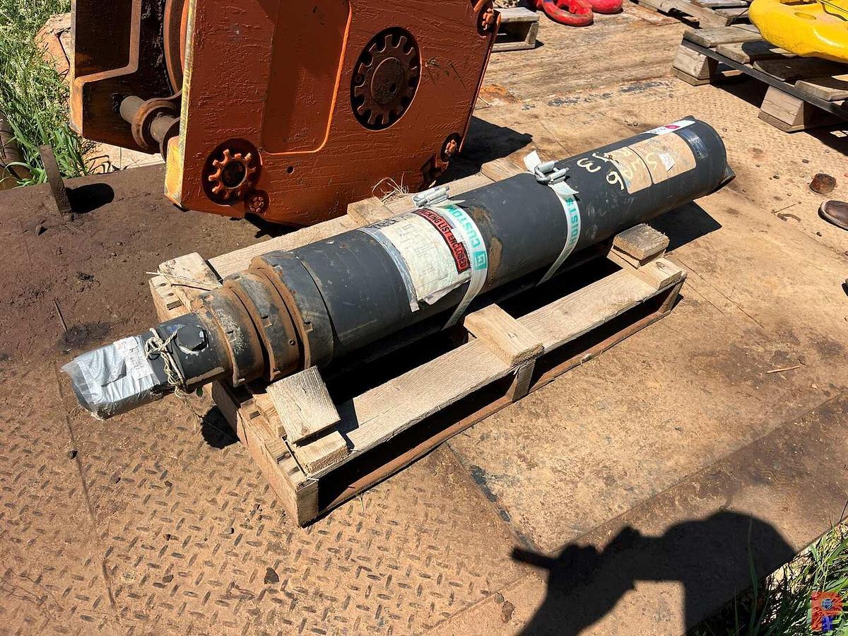 Used UNUSED CUSTOM HOIST 3-STAGE HYDRAULIC RAISING CYLINDER F/ SWAB RIG