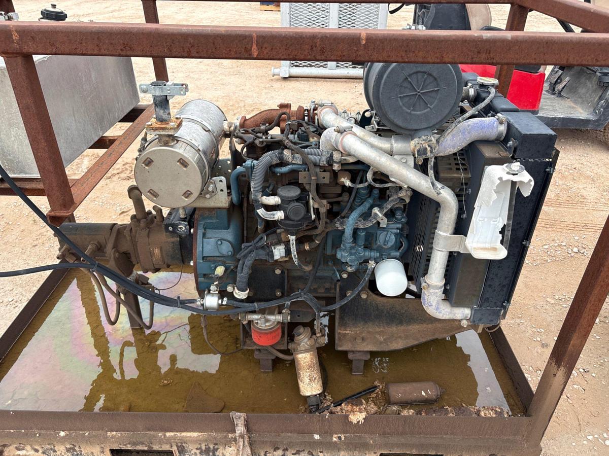 Used Kubota 2.4L diesel engine w/ hydraulic motor