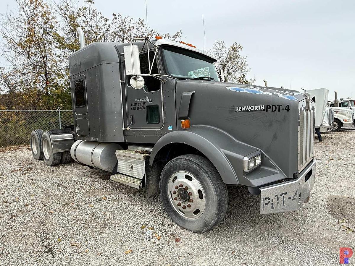 Used 2010 KENWORTH T800 T/A 60” SLEEPER TRUCK