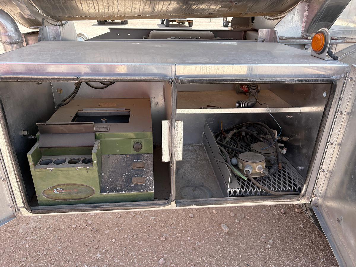 Used 2008 DRAGON PRODUCTS 8,400 GALLON T/A FUEL TRAILER