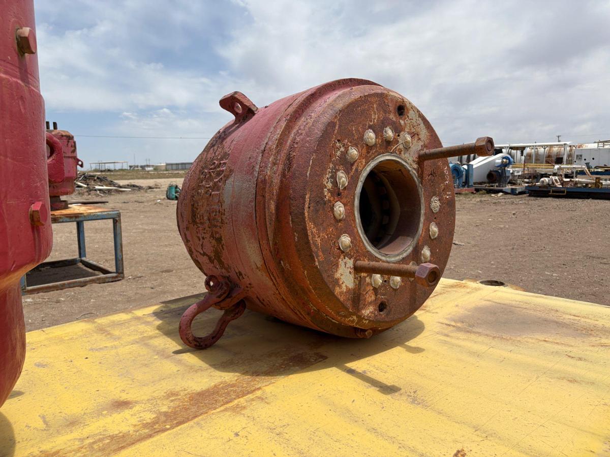 Used Hydril 11” 3K annular bop
