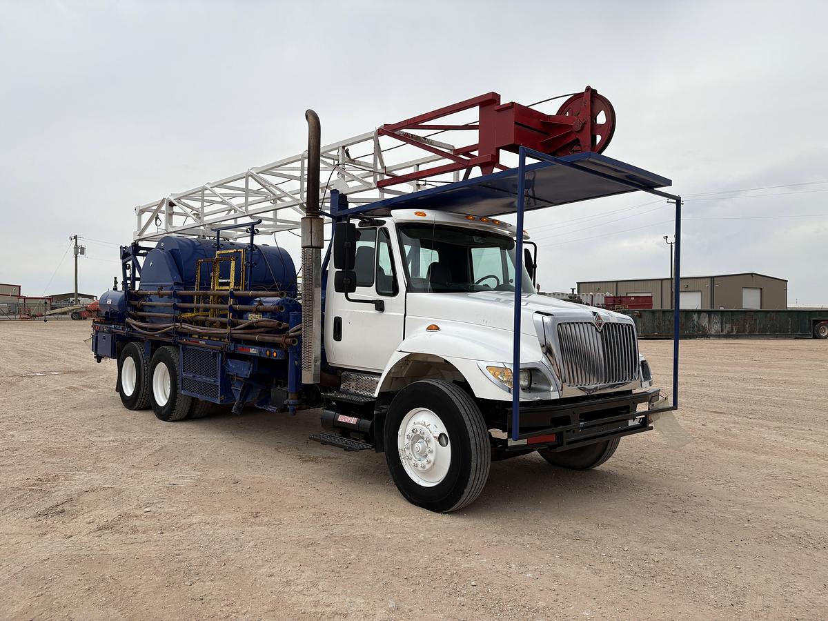 Used 2005 WATSON HOPPER S/D SWAB RIG MTD ON T/A INTERNATIONAL 7400