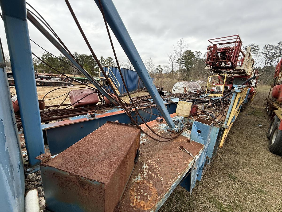 Used 2008 CRANE CARRIER 43’ X 102” 5-AXLE WS RIG CARRIER PARTS ONLY