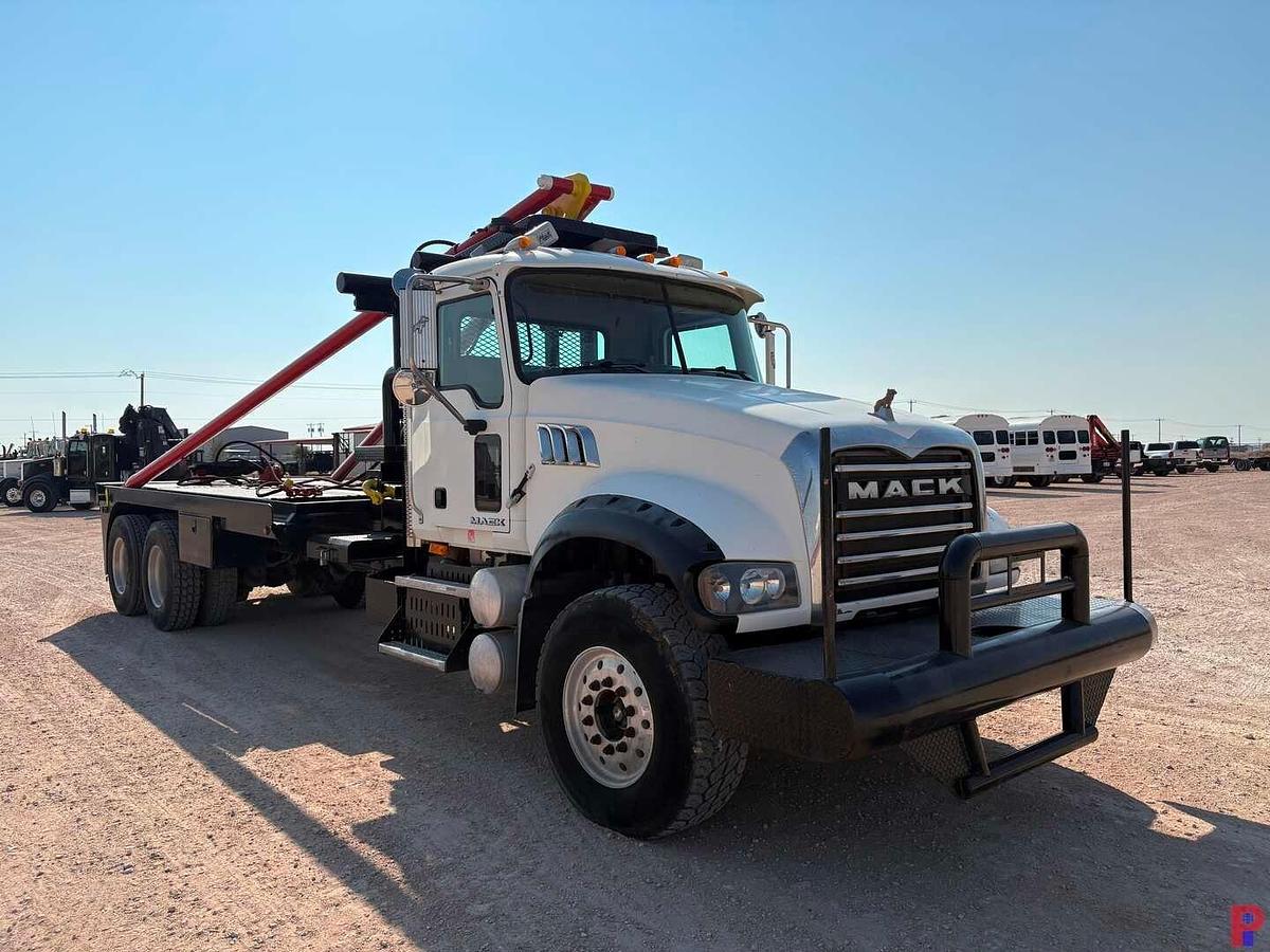 Used 2008 MACK GRANITE T/A DAYCAB GIN POLE TRUCK
