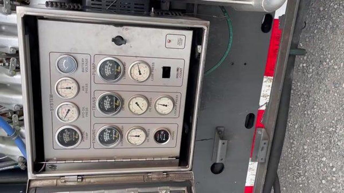 Used 2012 UE MANUFACTURING 2250 HP QUINTUPLEX 3-AXLE FRAC PUMP TRAILER (FIELD READY)