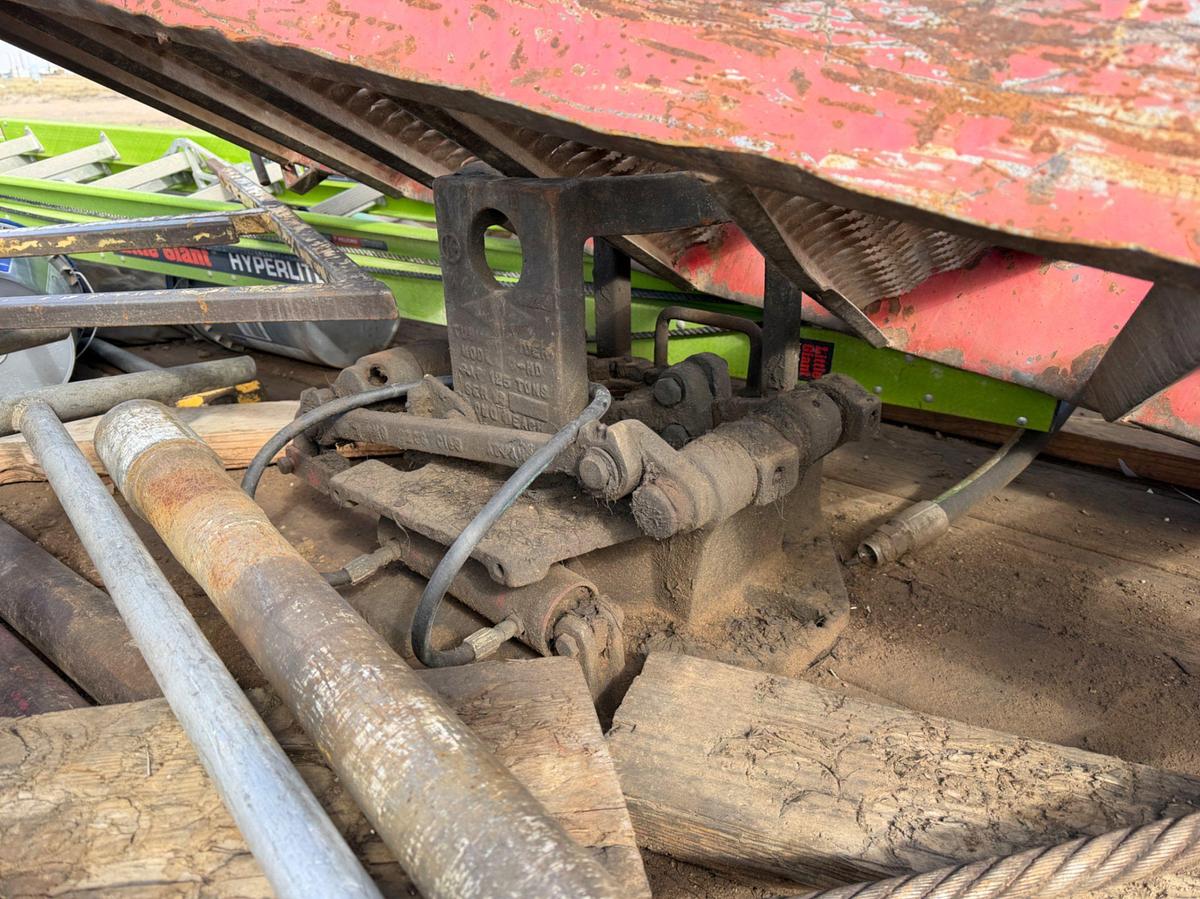 Used 2008 Big Tex 20’ Flatbed Trl. W/ well service rig parts