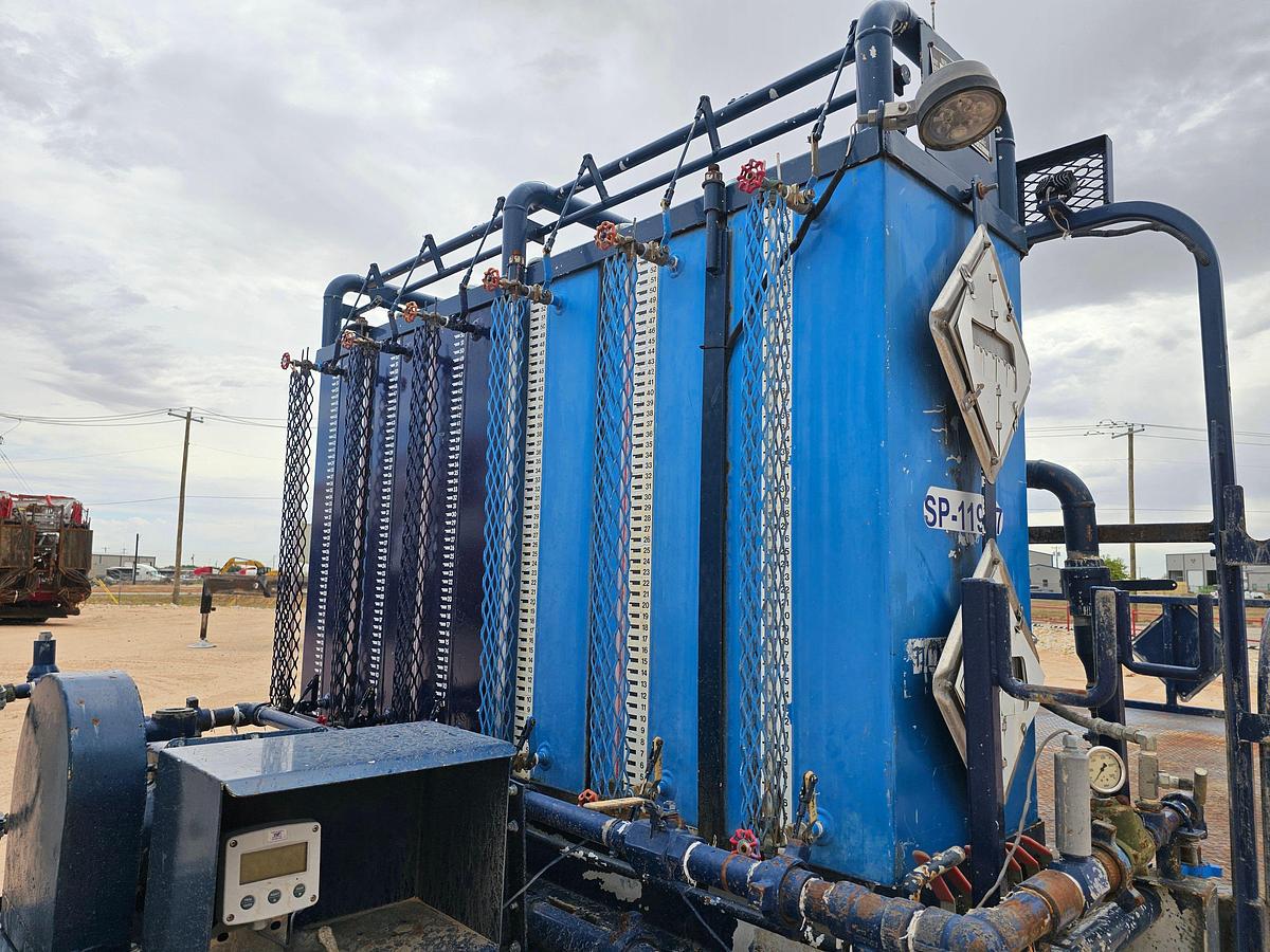 Used 2013 KENWORTH T370 S/A DAYCAB CHEMICAL TREATER TRUCK
